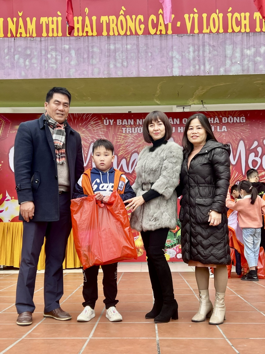 z4064244483118 f50d59e77aa6d5f4dd1ae6c9043880b3