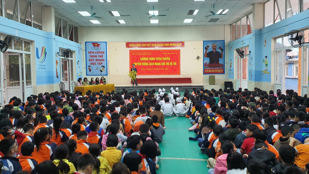 z4215056391836 267ae63fe61cd694344c93a146c7e6b0